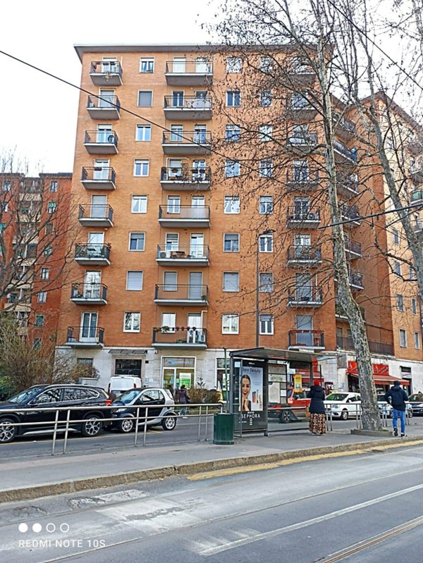 appartamento in vendita a Milano in zona Rembrandt