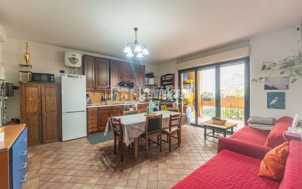 appartamento in vendita a Milano in zona Dergano