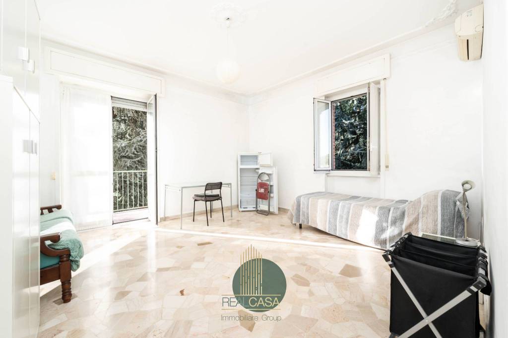 appartamento in vendita a Milano in zona Famagosta