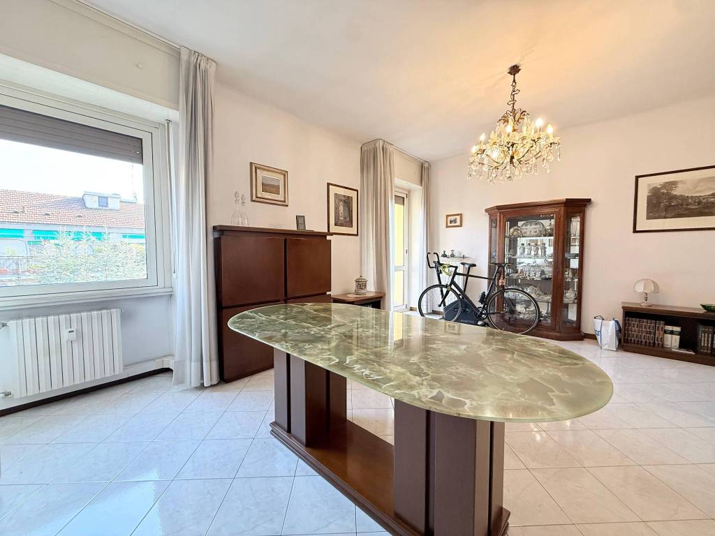 appartamento in vendita a Milano in zona Città Studi