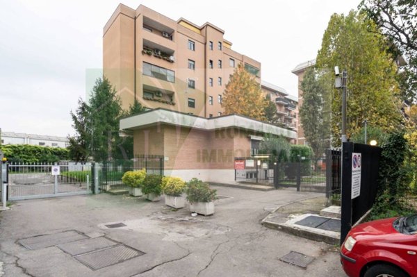 appartamento in vendita a Milano in zona Gorla