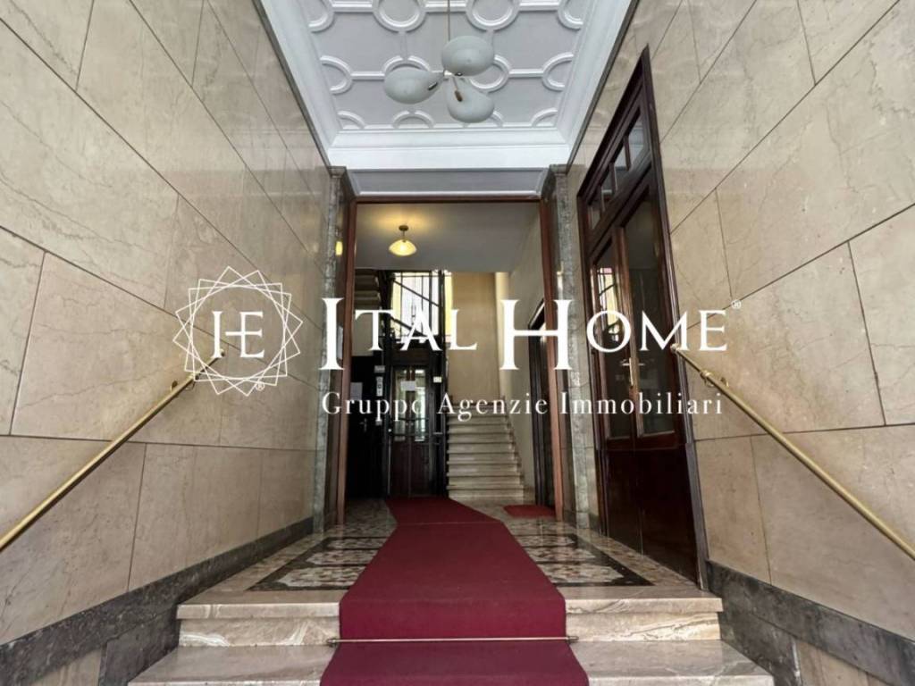 appartamento in vendita a Milano in zona Solari