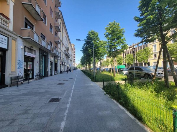 negozio in vendita a Milano in zona Porta Venezia