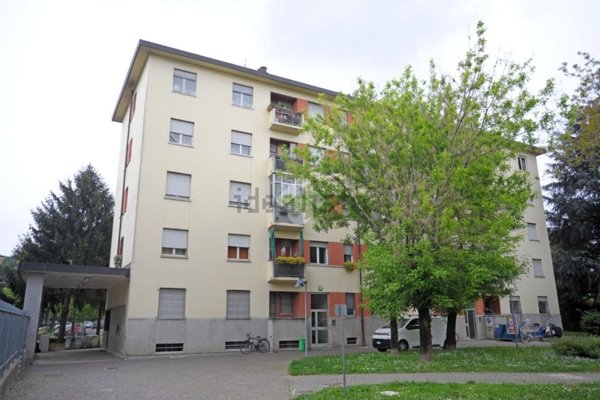appartamento in vendita a Milano in zona Niguarda