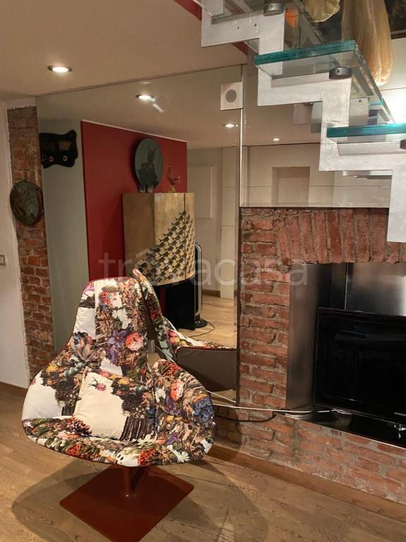 appartamento in vendita a Milano in zona Sempione