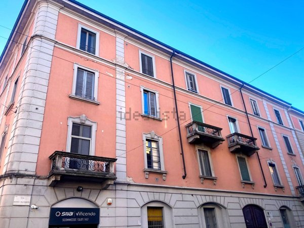 appartamento in vendita a Milano in zona Rogoredo