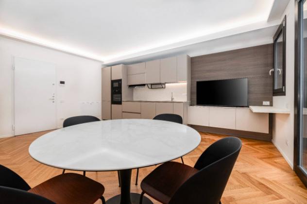 appartamento in vendita a Milano in zona Lorenteggio