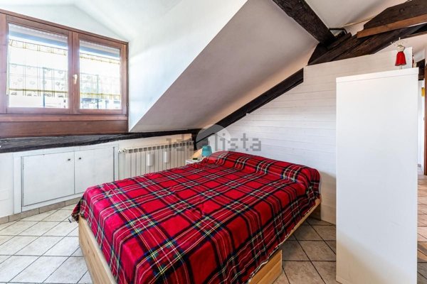 appartamento in vendita a Milano in zona Isola