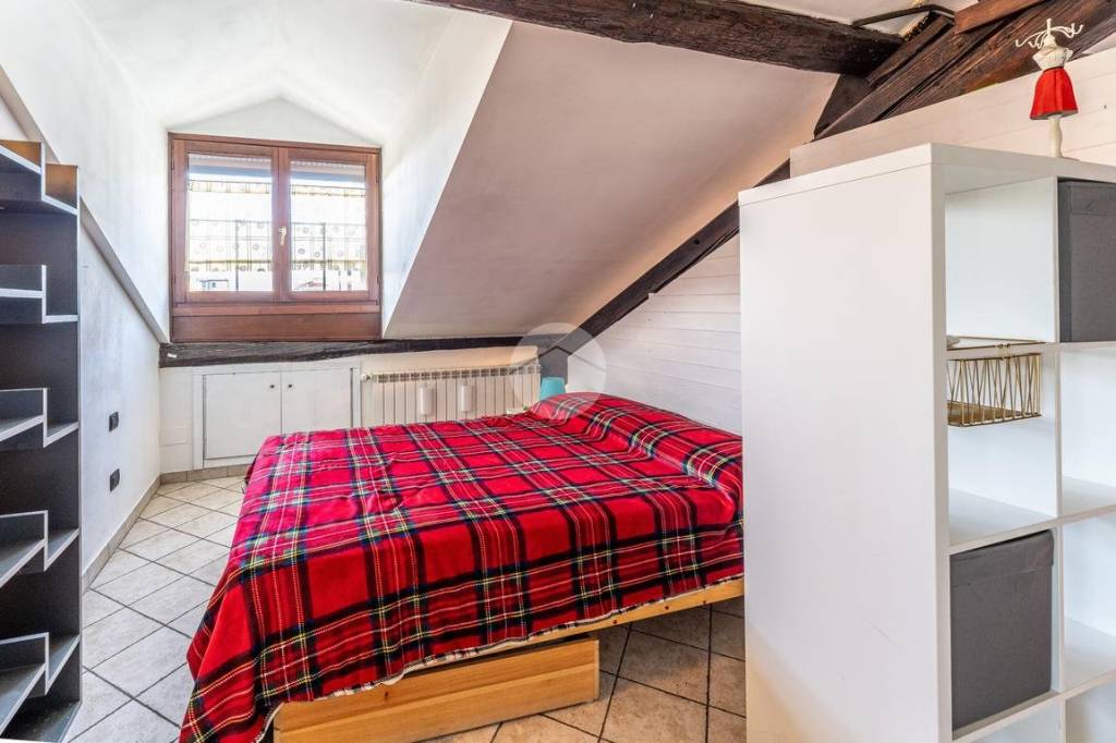 appartamento in vendita a Milano in zona Isola