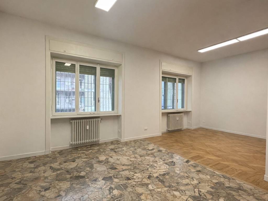 appartamento in vendita a Milano in zona Guastalla