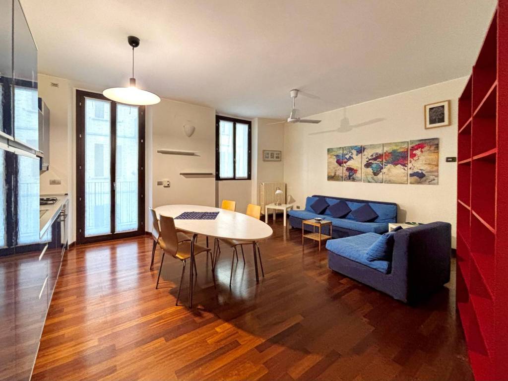 appartamento in vendita a Milano in zona San Cristoforo