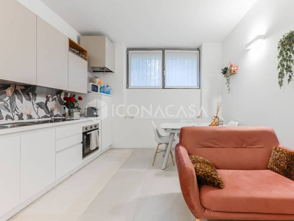 appartamento in vendita a Milano in zona Sempione