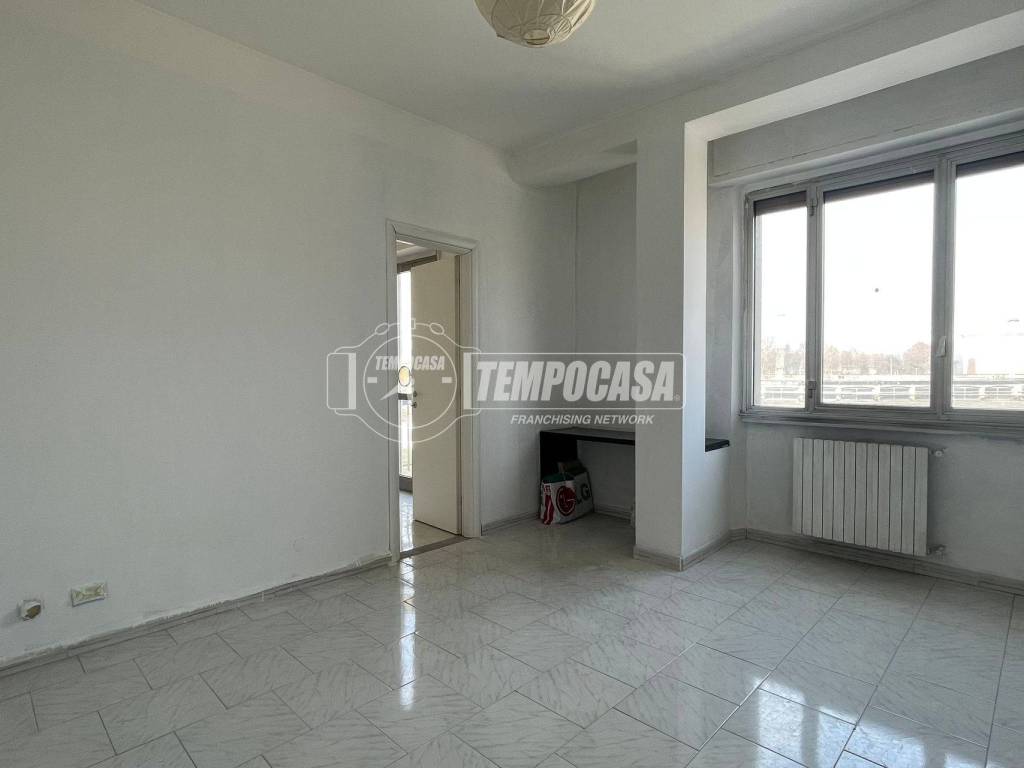 appartamento in vendita a Milano in zona Forlanini