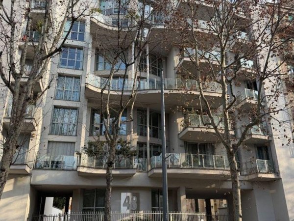 appartamento in vendita a Milano in zona Isola