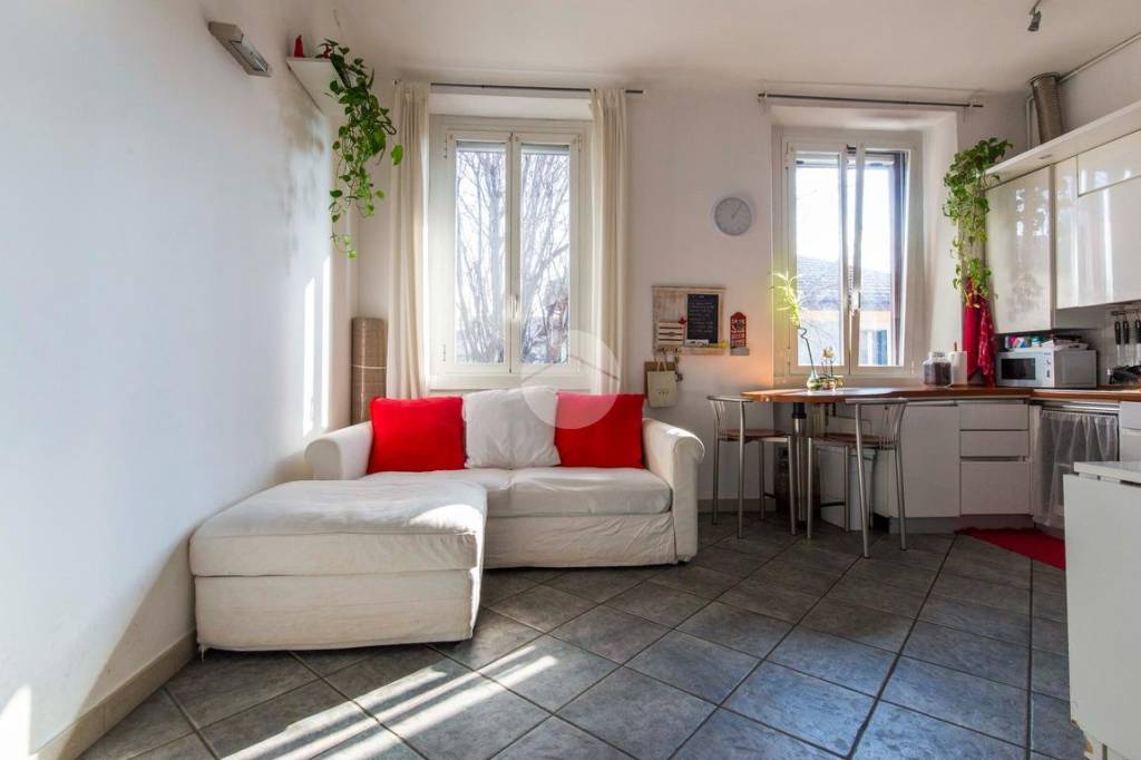 appartamento in vendita a Milano in zona Villapizzone