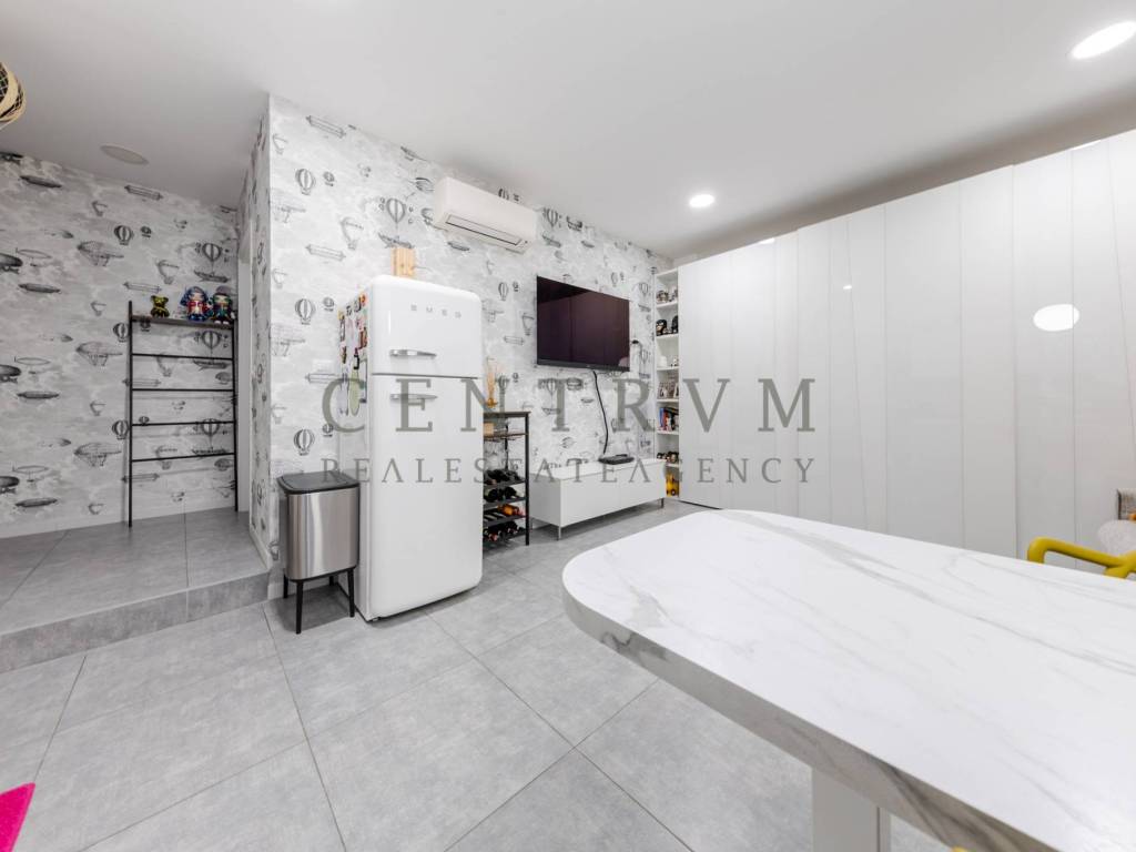 appartamento in vendita a Milano in zona Centro Direzionale