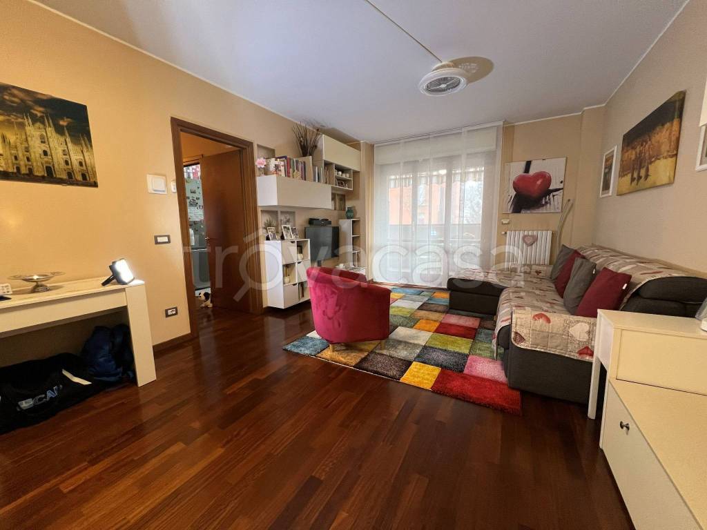 appartamento in vendita a Milano in zona Figino