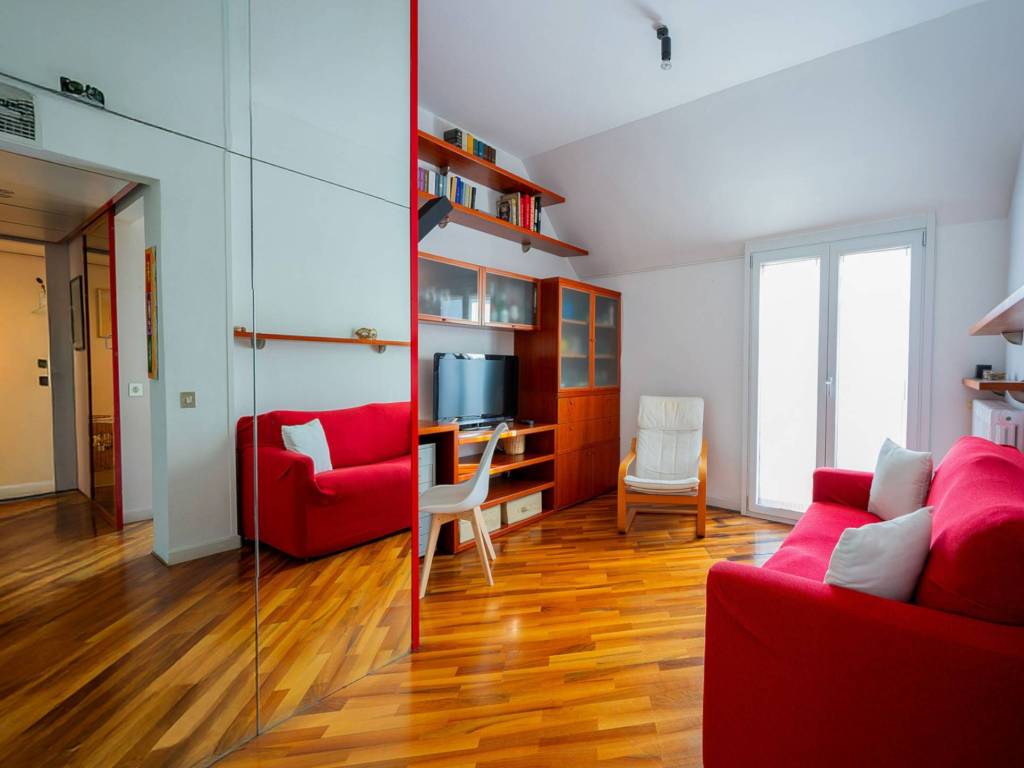 appartamento in vendita a Milano in zona Isola