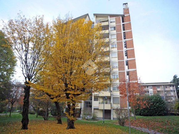 appartamento in vendita a Milano in zona Niguarda