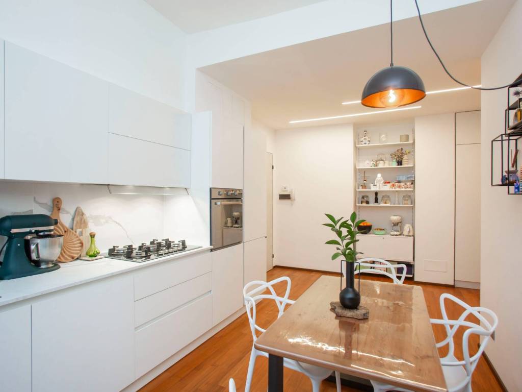 appartamento in vendita a Milano in zona Centro Direzionale