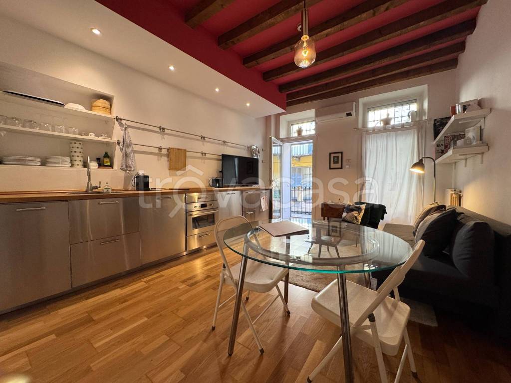 appartamento in vendita a Milano in zona Centro Direzionale