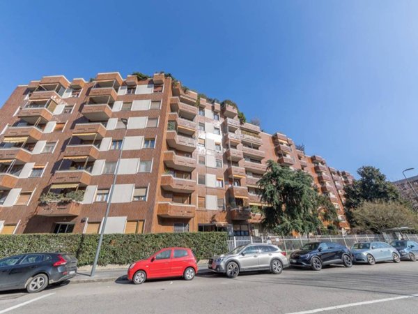appartamento in vendita a Milano in zona Vigentino