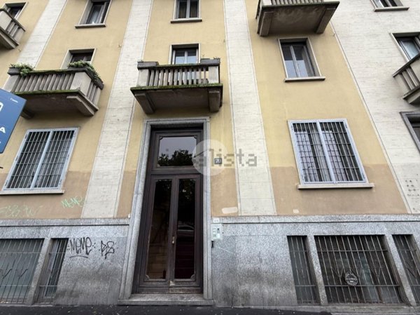 appartamento in vendita a Milano in zona Stadera