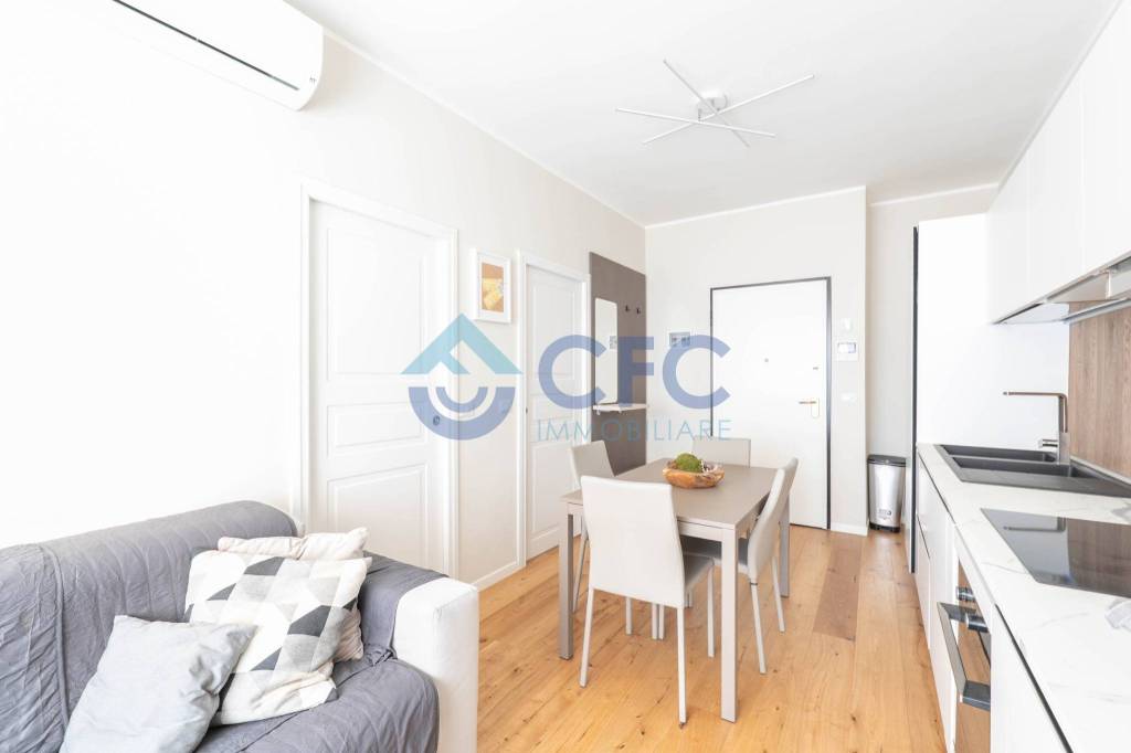 appartamento in vendita a Milano in zona Cascina dei Pomi