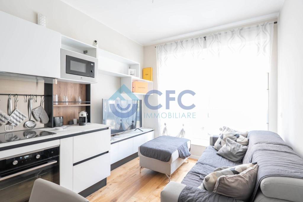 appartamento in vendita a Milano in zona Cascina dei Pomi