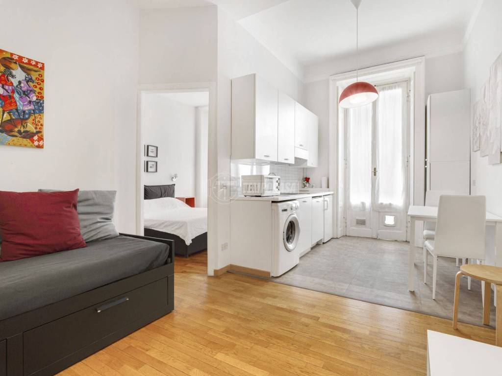 appartamento in vendita a Milano in zona Cinque Giornate