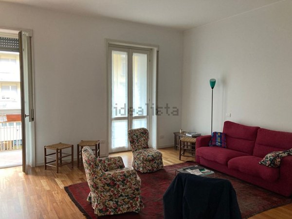 appartamento in vendita a Milano in zona Sant'Ambrogio