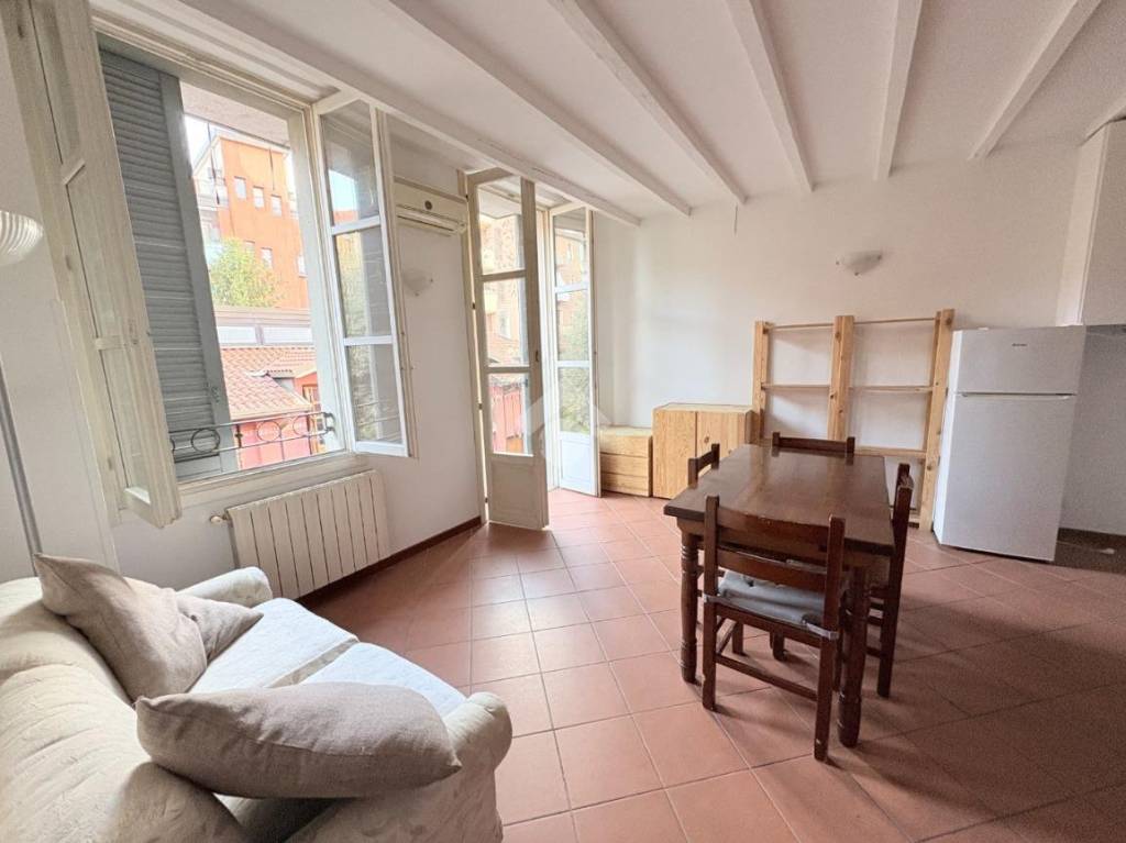 appartamento in vendita a Milano in zona Lambrate