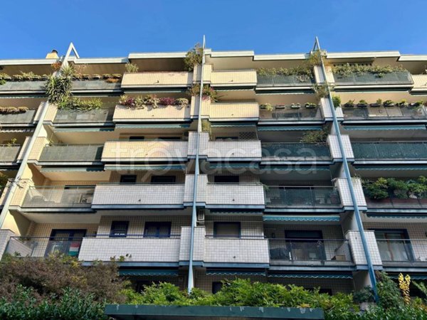 appartamento in vendita a Milano in zona Gorla