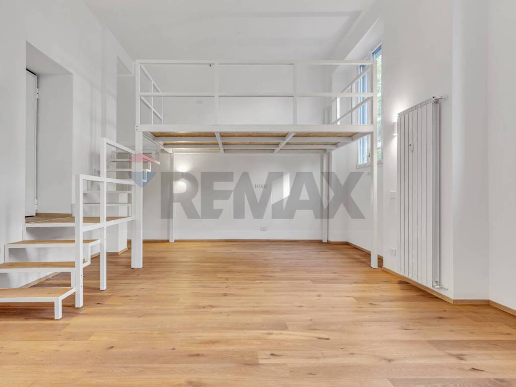 appartamento in vendita a Milano in zona Sempione