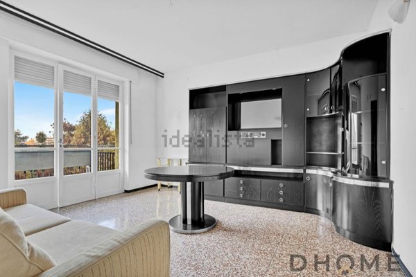 appartamento in vendita a Milano in zona Quarto Oggiaro