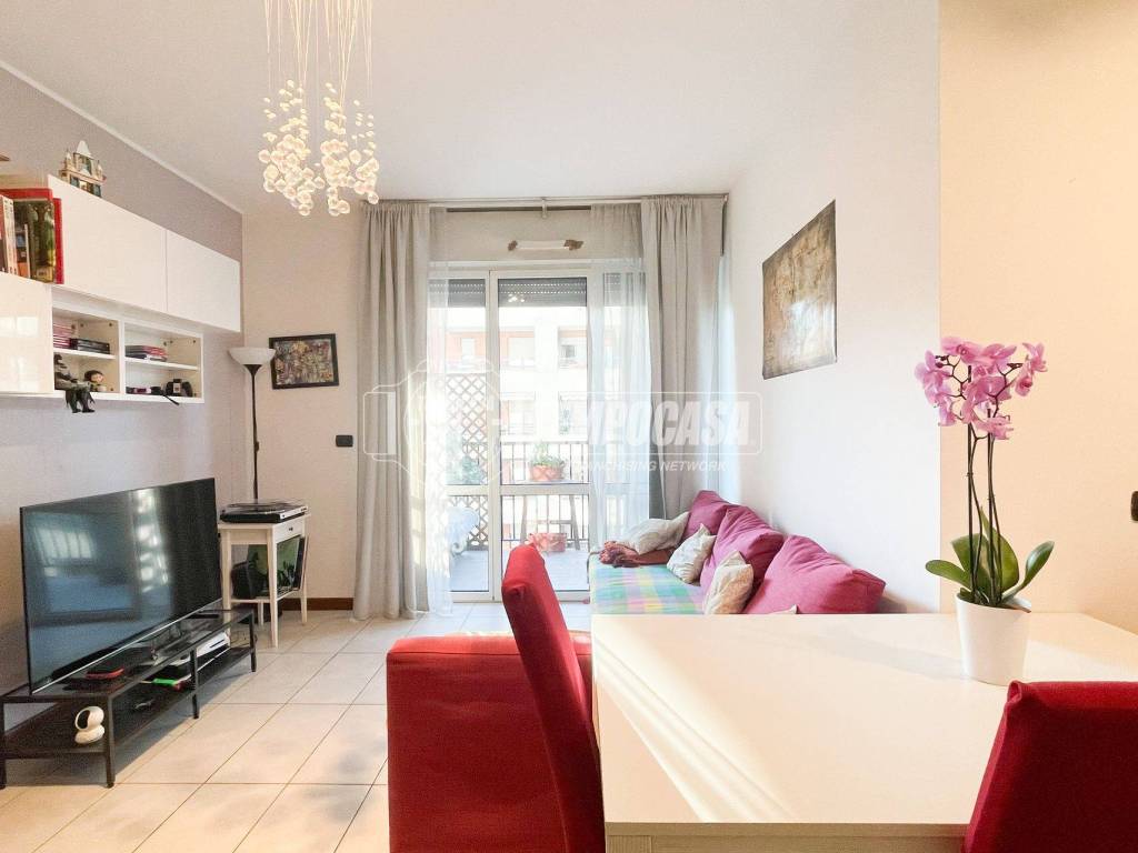 appartamento in vendita a Milano in zona Lambrate