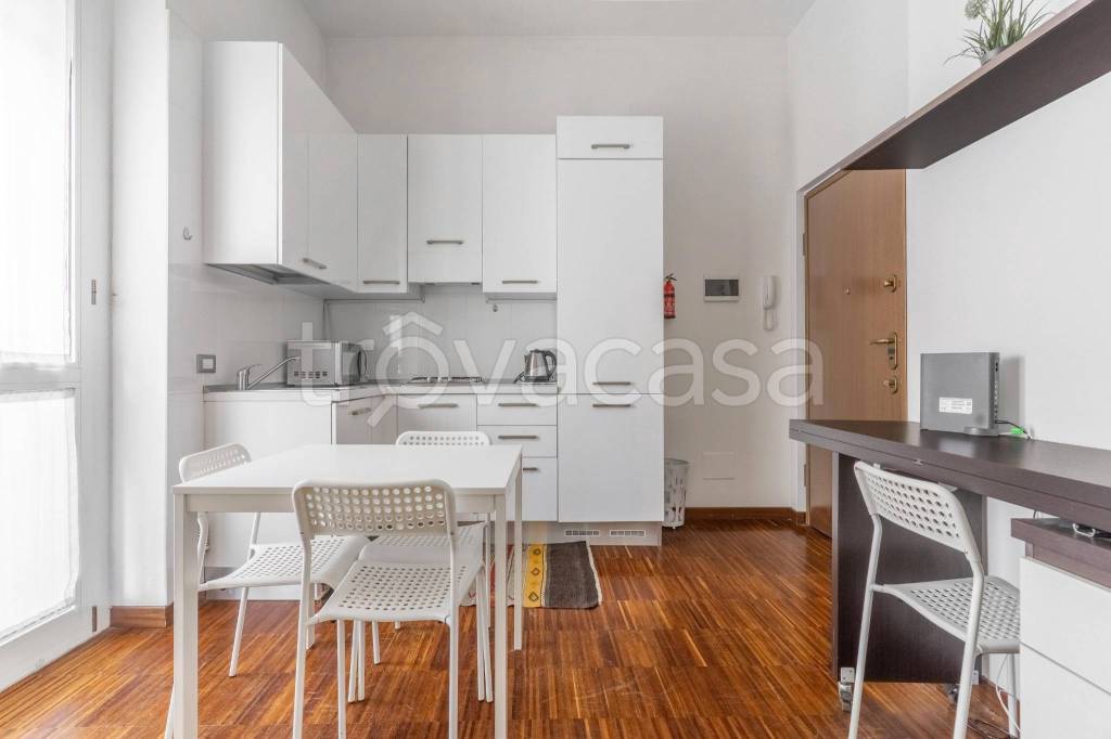 appartamento in vendita a Milano in zona Bocconi