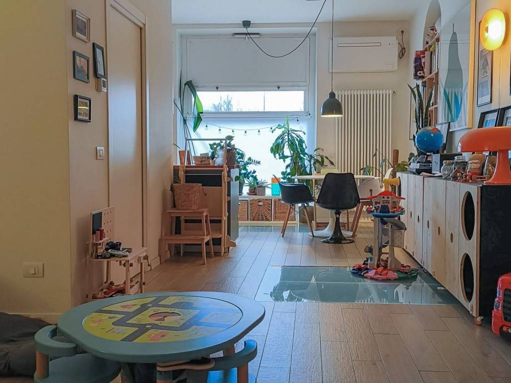 appartamento in vendita a Milano in zona Ronchetto sul Naviglio