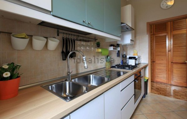 appartamento in vendita a Milano in zona Famagosta