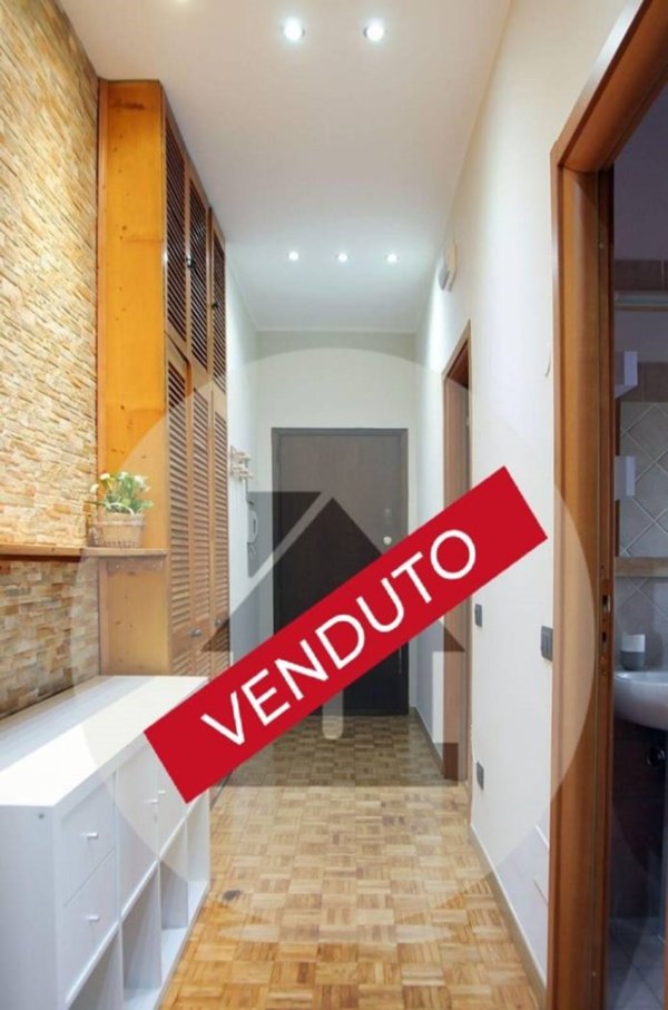 appartamento in vendita a Milano in zona Famagosta