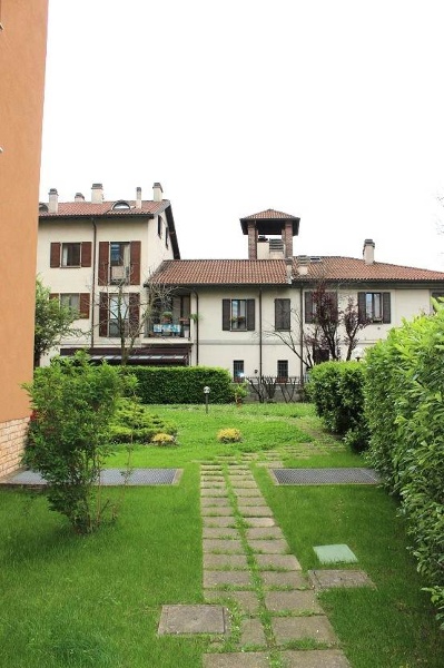 appartamento in vendita a Milano in zona Gallaratese