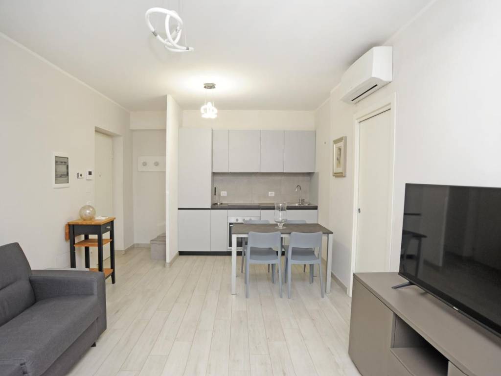 appartamento in vendita a Milano in zona Trenno