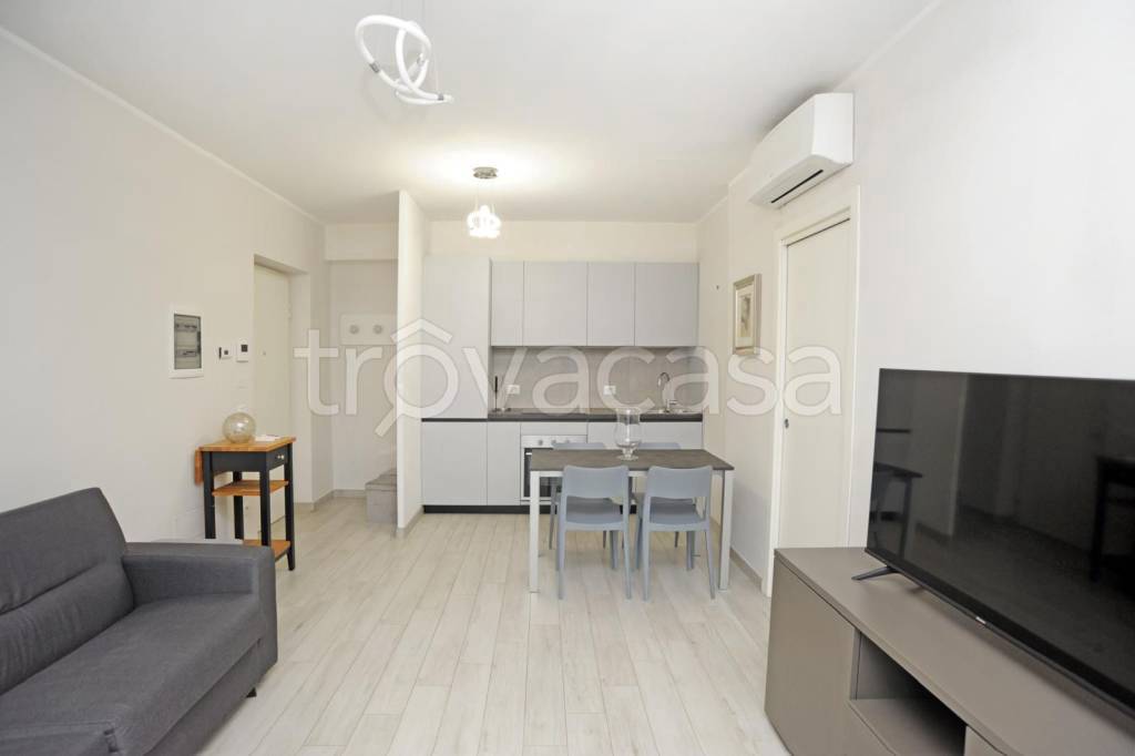 appartamento in vendita a Milano in zona Trenno