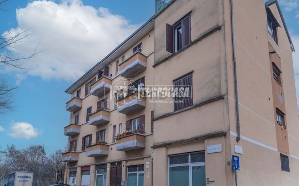 appartamento in vendita a Milano in zona Affori