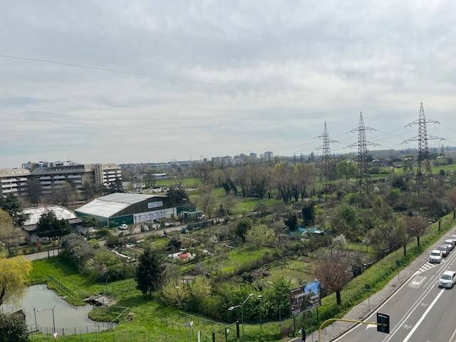 appartamento in vendita a Milano in zona Chiesa Rossa