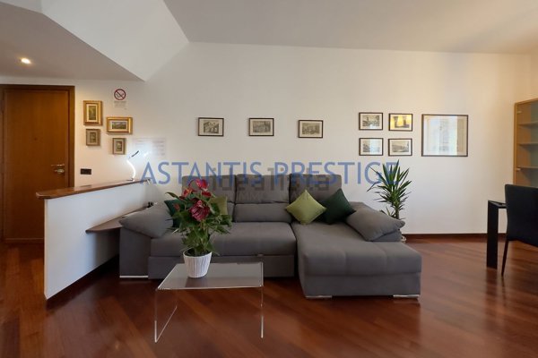 appartamento in vendita a Milano in zona Il Portello