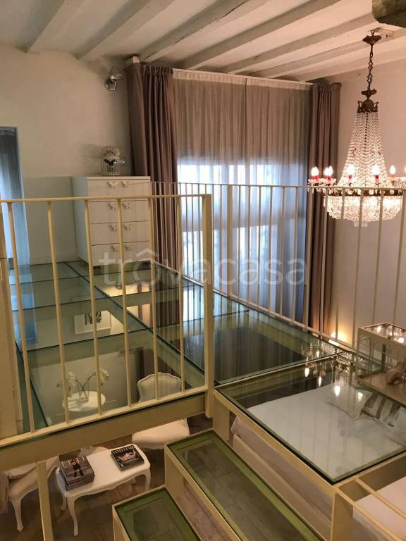 appartamento in vendita a Milano in zona Brera