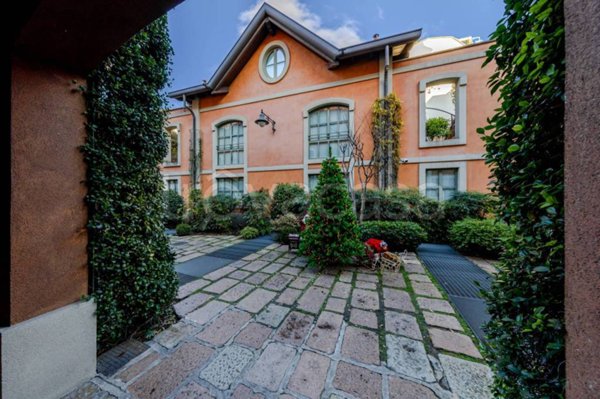 appartamento in vendita a Milano in zona Isola