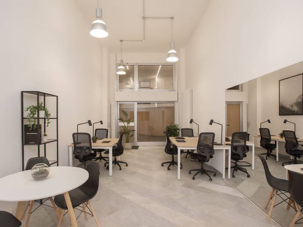 negozio in vendita a Milano in zona Centro Direzionale