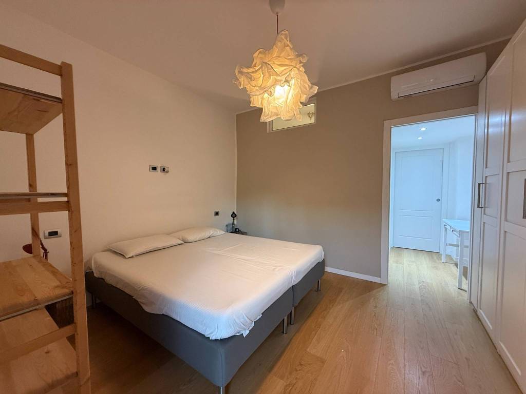 appartamento in vendita a Milano in zona Isola